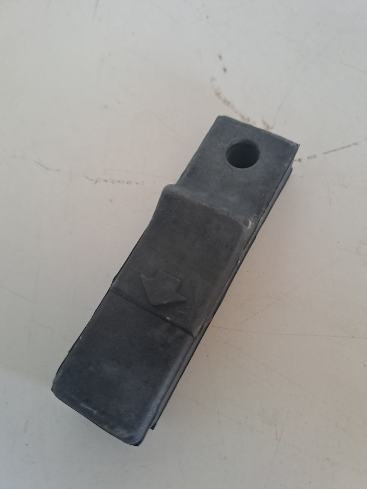 Sidebens gummi til retur på Honda
