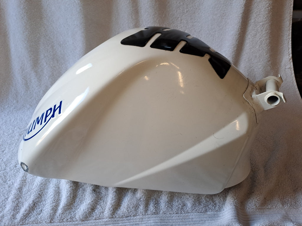 Tank til triumph speed triple